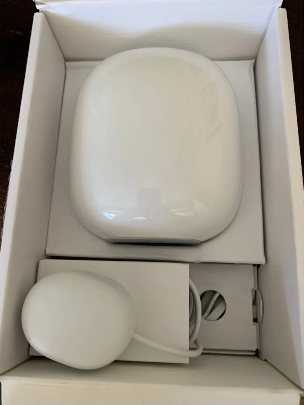 Google Nest Wifi Pro is a high-performance Wi-Fi 6E tri-band router NEW Open Box